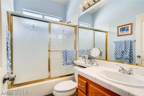 Bath - 2138 Eaglepath Cir, Henderson, NV 89074 photo 1 of 2