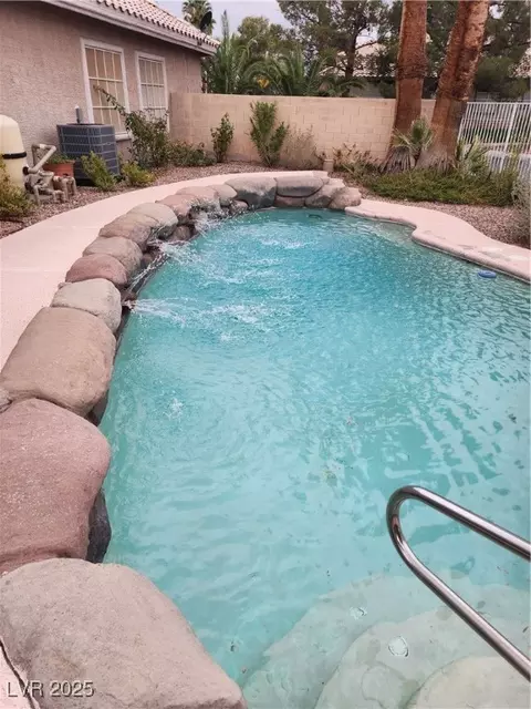 Exterior - 2138 Eaglepath Cir, Henderson, NV 89074 photo 4 of 6