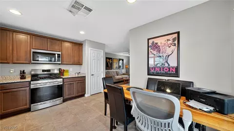 2852 Beacon Rock Dr, Laughlin, NV 89029 photo 11