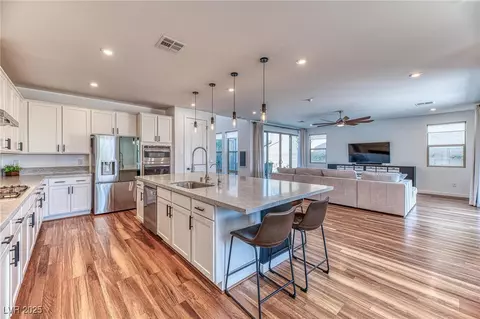 10291 Timberline Valley Ave, Las Vegas, NV 89166