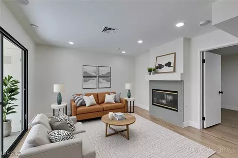 4855 S Torrey Pines Dr #102, Las Vegas, NV 89103