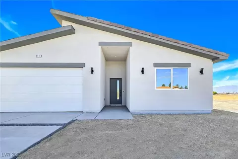 991 Enchanted Mesa St, Pahrump, NV 89048