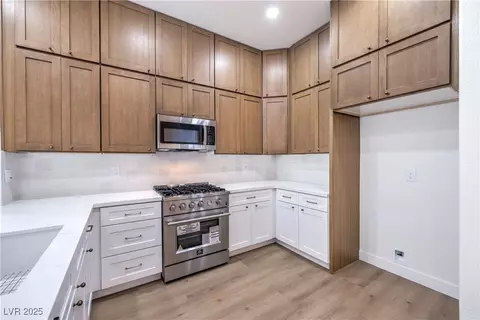 1957 Trail Peak Ln, Las Vegas, NV 89134