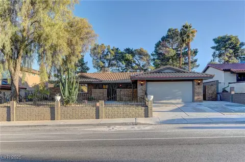 3826 Spitze Dr, Las Vegas, NV 89103