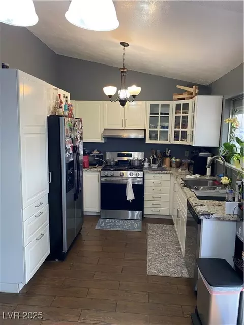 2329 Heather Meadows Ct, Las Vegas, NV 89108