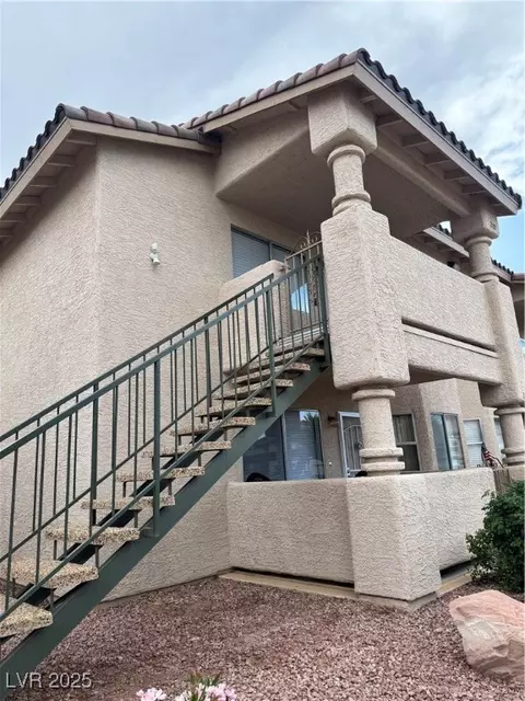 1320 Driscoll Dr #202, Las Vegas, NV 89128