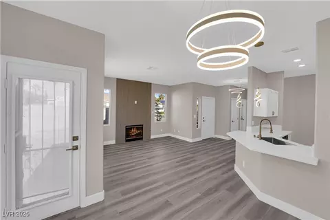 999 Country Skies Ave, Las Vegas, NV 89123