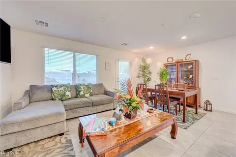 4271 Lemay St #3, Las Vegas, NV 89115