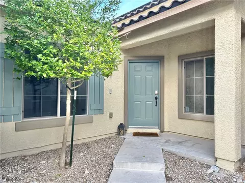 7876 Territorial St, Las Vegas, NV 89149