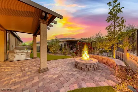 11 Desert Ivy Ln, Henderson, NV 89011