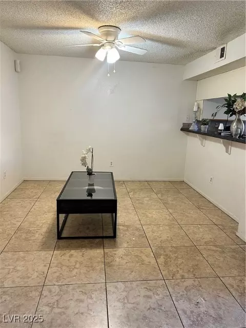 2080 Karen Ave #50, Las Vegas, NV 89169