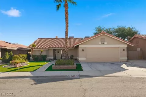 7429 Radville Dr, Las Vegas, NV 89129