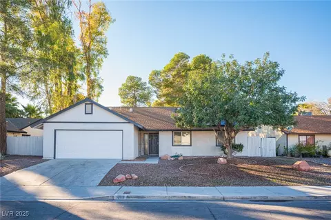 1009 Woodbridge Dr, Las Vegas, NV 89108