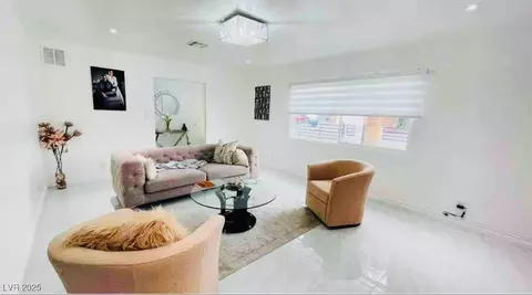 4042 E Avonwood Ave, Las Vegas, NV 89121