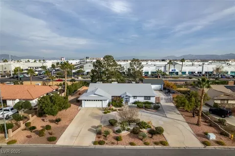 7322 Bonk Blvd, Las Vegas, NV 89139