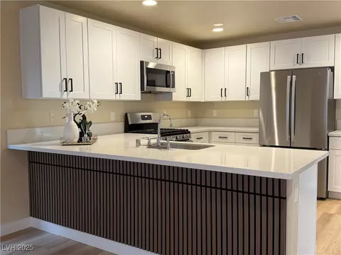4981 Quiet Morning St, Las Vegas, NV 89122