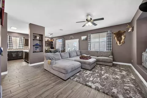 9331 Coral Berry St, Las Vegas, NV 89123