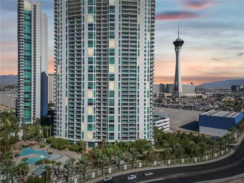 322 Karen Ave #206, Las Vegas, NV 89109