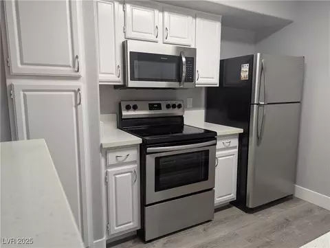 555 E Silverado Ranch Blvd #2171, Las Vegas, NV 89183