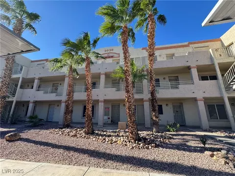 2020 Mesquite Ln #205, Laughlin, NV 89029