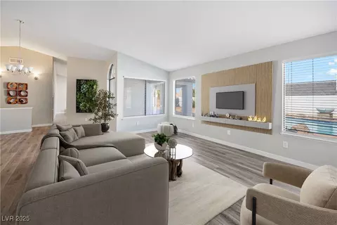 3605 N Torrey Pines Dr, Las Vegas, NV 89108