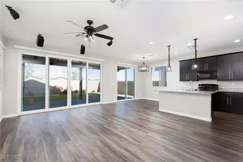 10064 Silver Comet Ct, Las Vegas, NV 89178