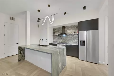68 E Serene Ave #308, Las Vegas, NV 89123