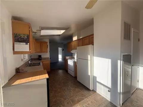 Kitchen - 151 E 185th South St, Ely, NV 89301 photo 3 of 4