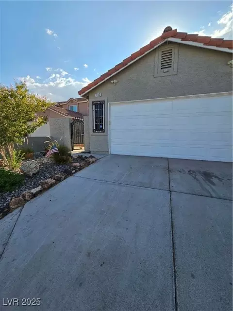1013 Scenery Cir, Las Vegas, NV 89128
