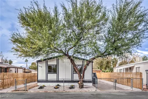 1879 Quintearo St, Las Vegas, NV 89115