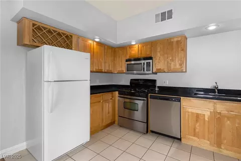 8400 W Charleston Blvd #111, Las Vegas, NV 89117