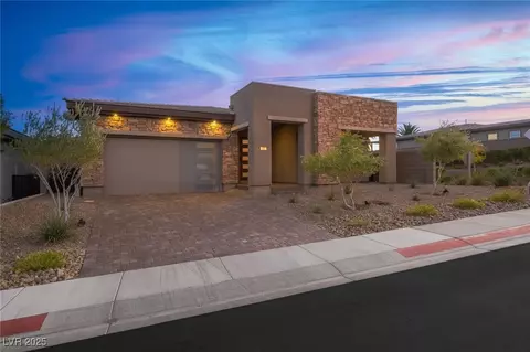 17 Reflection Cove Dr, Henderson, NV 89011