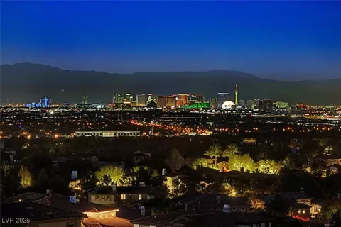 2 Olympia Outlook Dr, Las Vegas, NV 89141