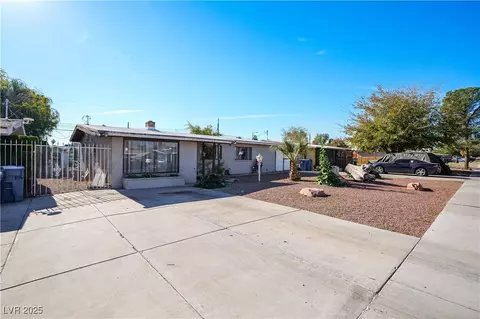 2004 Houston Dr, Las Vegas, NV 89104