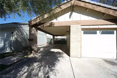 3153 Bel Air Dr, Las Vegas, NV 89109