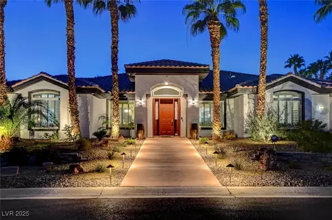 2101 Grand Island Ct, Las Vegas, NV 89117
