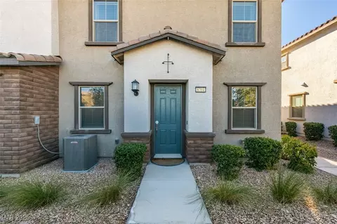 8704 Giant Causeway Ave, Las Vegas, NV 89148