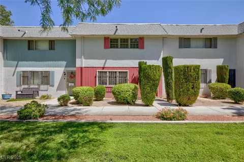 171 Greenbriar Townhouse Way, Las Vegas, NV 89121