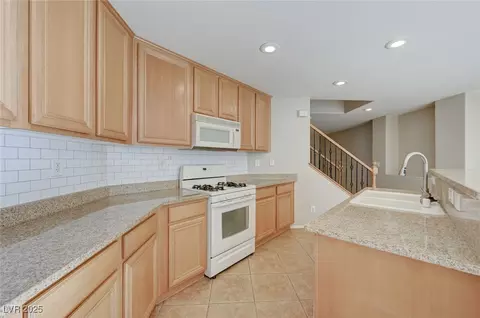 11939 Giles St, Las Vegas, NV 89183