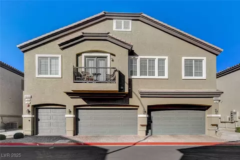 4660 Ridgeley Ave #101, North Las Vegas, NV 89084