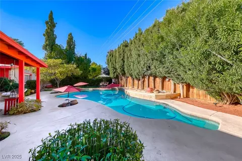 2812 Gilmary Ave, Las Vegas, NV 89102
