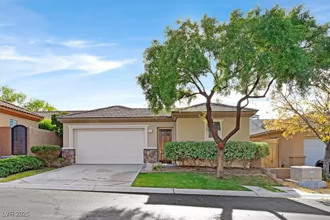 33 Glade Water Dr, Henderson, NV 89052