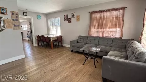 241 N 19th St, Las Vegas, NV 89101