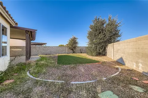 Exterior - 908 Dodee Ct, Henderson, NV 89015 photo 3 of 5
