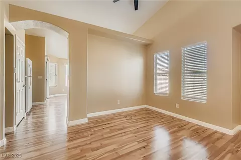 Living - 908 Dodee Ct, Henderson, NV 89015 photo 3 of 6