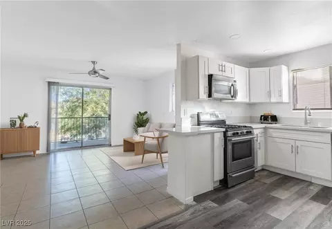 1504 Frank Aved St #201, Las Vegas, NV 89110