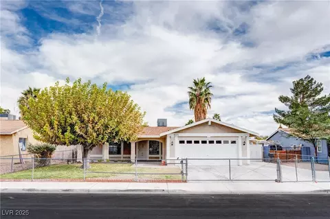 405 Whitman St, Las Vegas, NV 89110