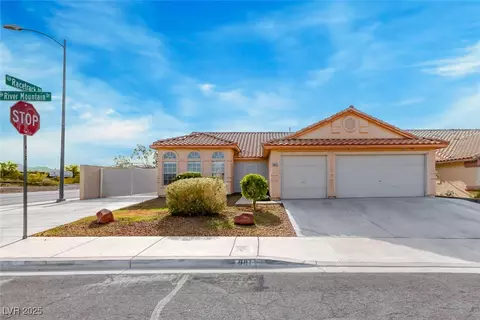 901 River Mountain Dr, Henderson, NV 89015