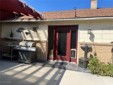Exterior - 736 Avenue G, Ely, NV 89301 photo 2 of 3