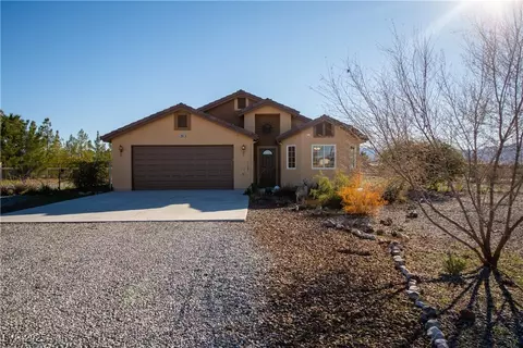 1051 Rockaway Ln, Pahrump, NV 89048